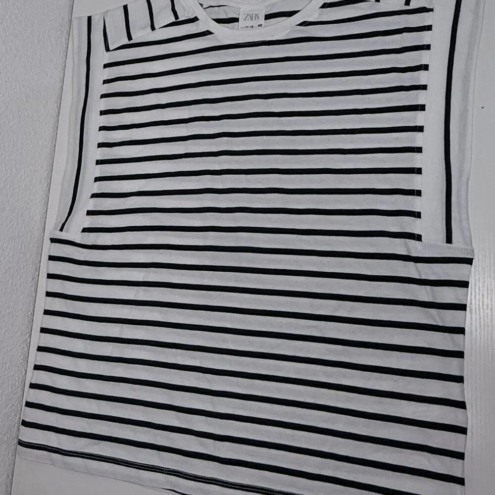Zara Girls Black White‎ Striped Knit Top Size 11-12